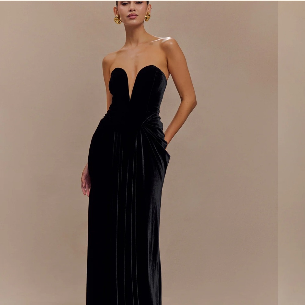 Meshki Black Strapless Velvet Maxi Dress